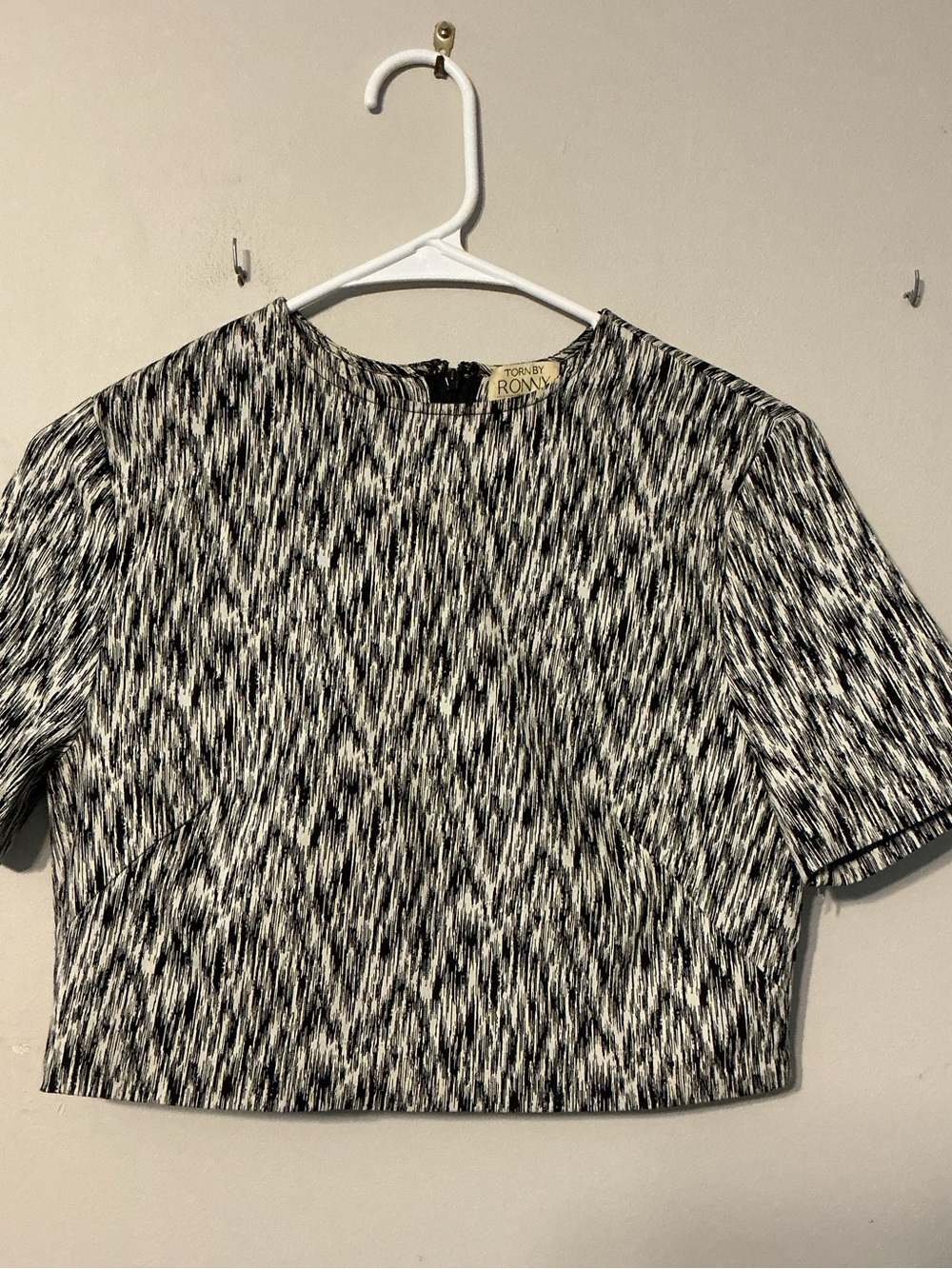 Torn by Ronny Kobo Black and White Patterned Short Sleeve Crop Top